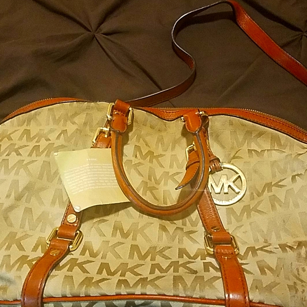 AUTHENTIC MICHAEL KORS